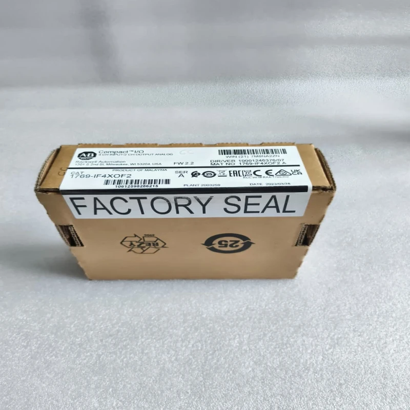 Allen-Bradley 1769-IF4XOF2 CompactLogix Analog Module | 4 Channel Analog Input + 2 Channel Analog Output | Current/Voltage I/O thumbnail 3